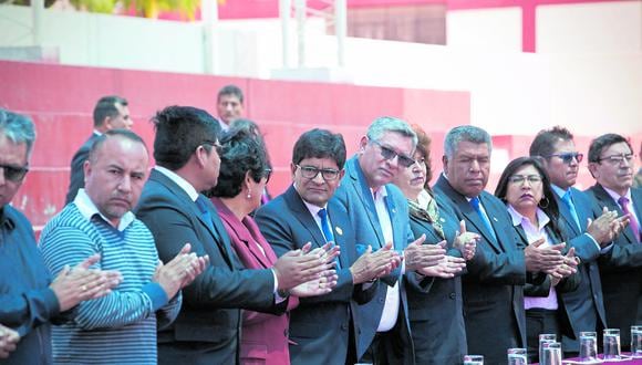 El gobernador regional de Arequipa tiene siete consultores FAG, tres más a diferencia del mes anterior. Leonidas Zavala y José Paredes son los que ganan más en el GRA. (Foto: GEC)