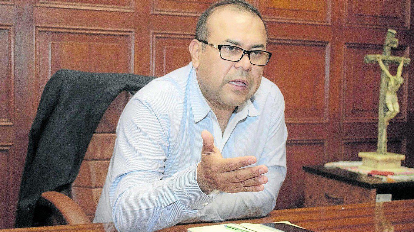 Alcalde no descarta privatización del servicio de limpieza