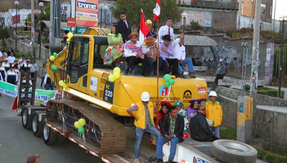 Maquinarias transferidas por Ministerio de Vivienda se hallan "guardaditas" en Tarma