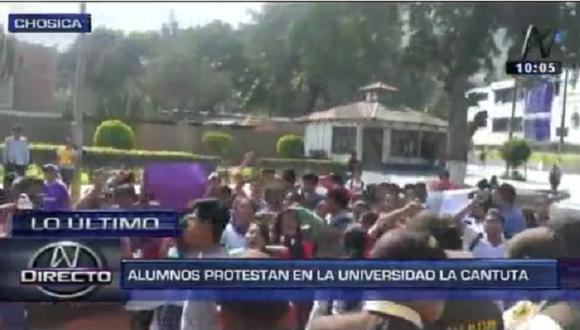 ​Alumnos de provincias toman Universidad La Cantuta por vacantes
