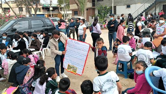 Los profesores y alumnos del colegio Rosa Suárez Rafael exigen al Pronied que entregue la infraestructura.