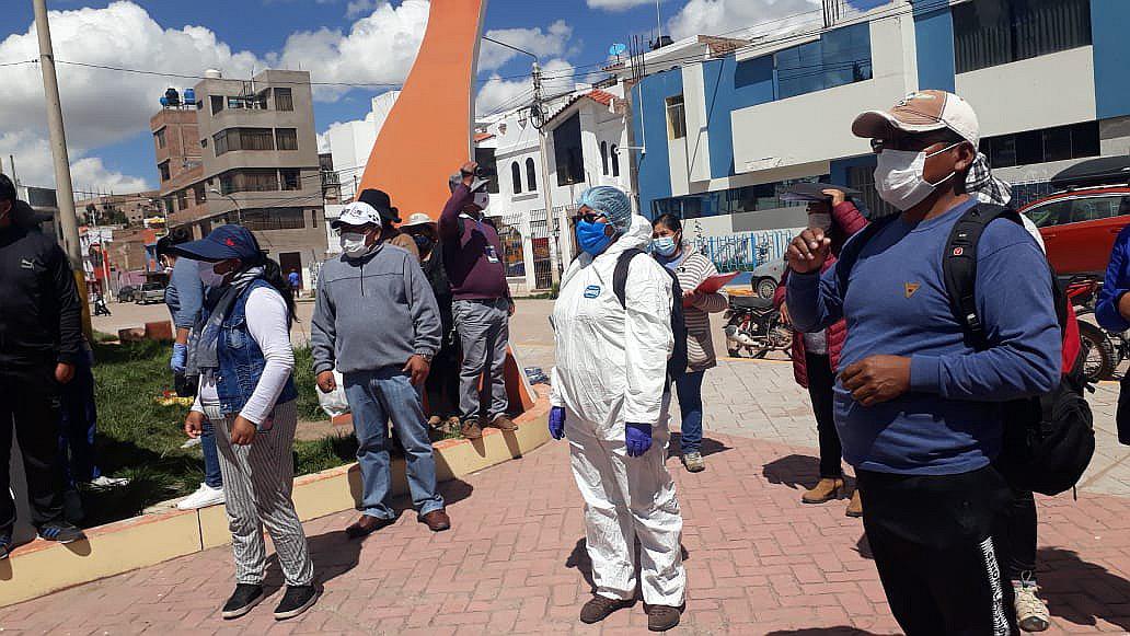 Juliaca: padres protestan para lograr rebaja de pensiones en colegios privados 