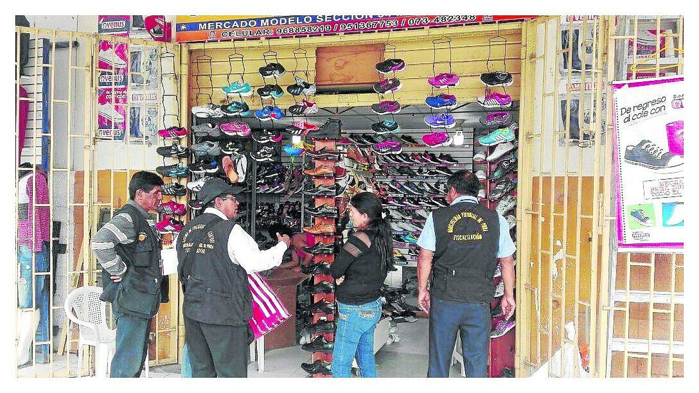 Clausuran ocho locales del mercado modelo de Piura