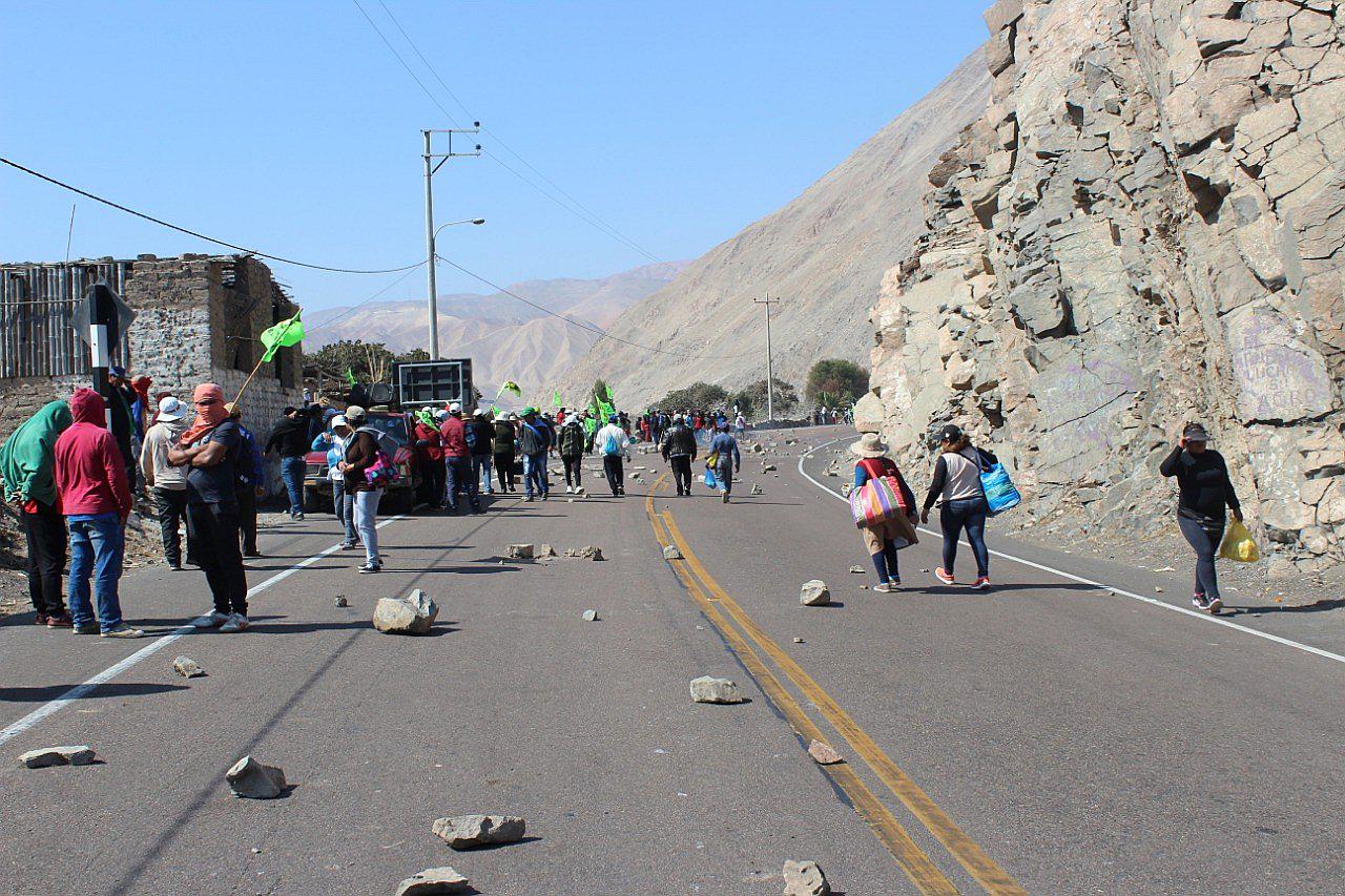 Profesores se quedan sin vacaciones por protestas en el valle del Tambo