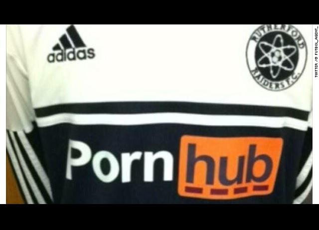Porn Hub auspició a equipo de fútbol y esto fue lo que pasó