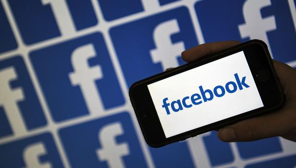 Según Facebook, con los cambios hechos ahora es más “fácil navegar entre un perfil personal y una página pública”. (LOIC VENANCE / AFP).