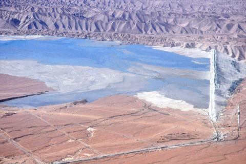 PET : "Southern hace una explotación sobredimensionada del agua"