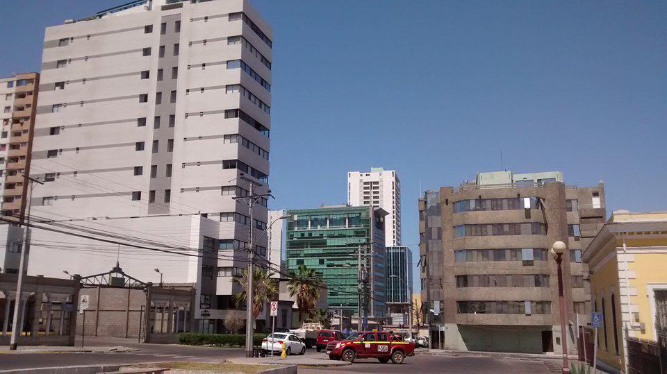 Chile: peruanos viajan a Iquique pese a elevado costo de vida