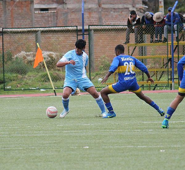 ​DTs huancavelicanos confían que Paolo saldrá Guerrero absuelto