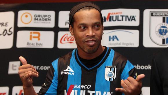Abren investigación contra político que llamó simio a Ronaldinho