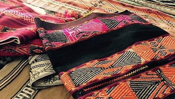 Colección de textiles de Ayacucho y Lambayeque se exhibe en Italia 