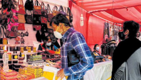 Feria y centros comerciales de Arequipa iniciaron campaña con promociones en diferentes artículos para los padres en su día. (Foto: Archivo)