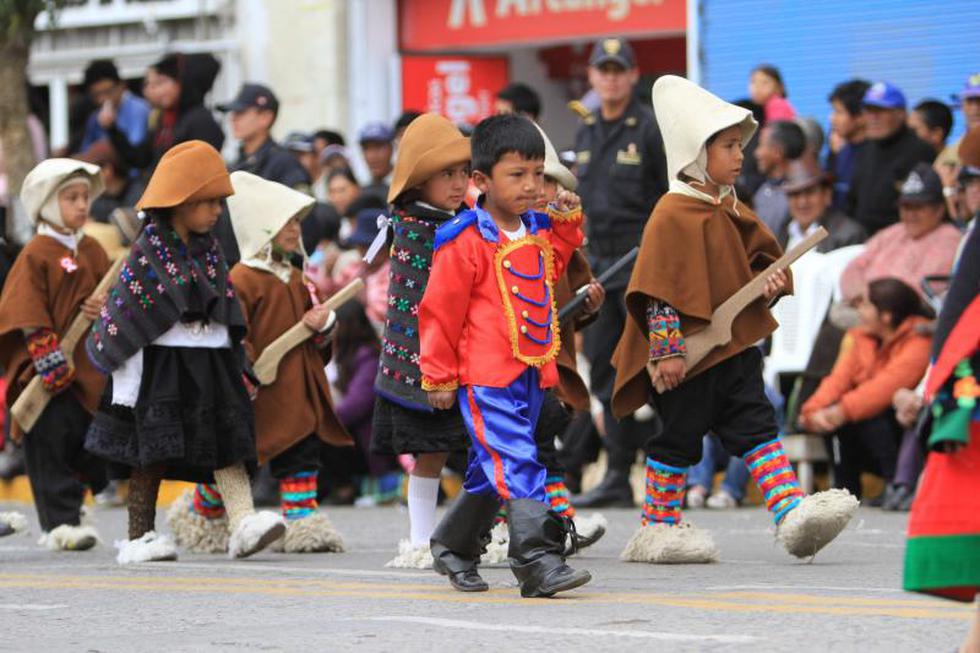 En desfile escolar aflora el civismo