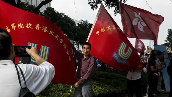 Miles se manifiestan contra la independencia de Hong Kong