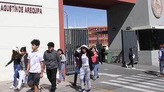 Arequipa: Más de 5 mil estudiantes afectados por falta de cursos de verano en la UNSA