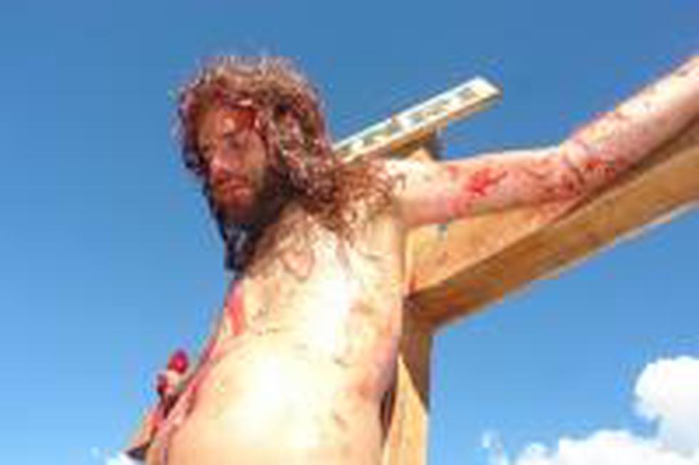 Tres mil asistentes en Via Crucis de Huánuco