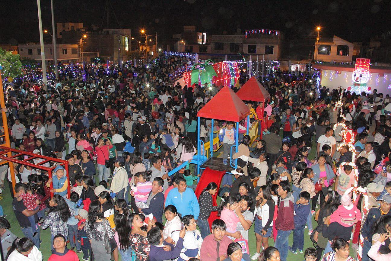 Pobladores abarrotan Parque del Niño de cono sur en reinauguración