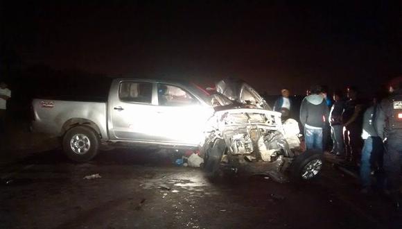 Dos muertos deja choque entre automóvil y camioneta edil en Monsefú (VIDEO)