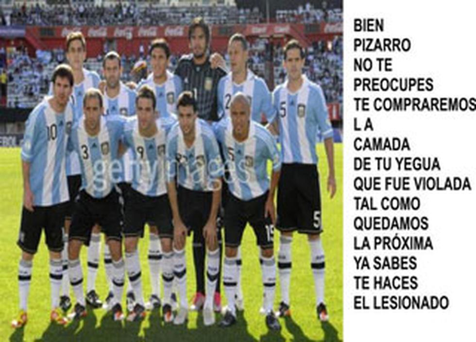 Hinchas se burlan de Claudio Pizarro en las redes sociales