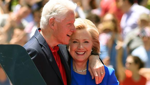 Bill Clinton: Hillary es "el pilar de nuestra familia"