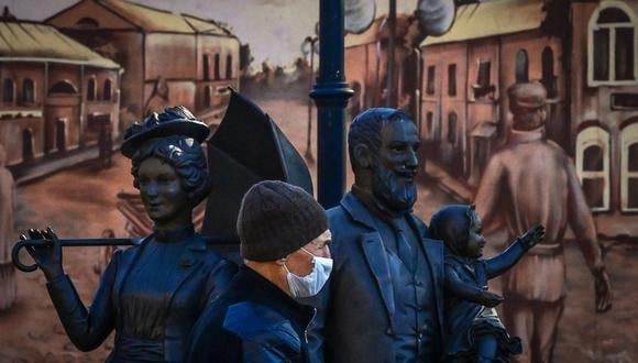 Solo en Moscú, el principal foco epidémico en el país, se notificaron 72 fallecimientos. (Foto: Yuri KADOBNOV / AFP)