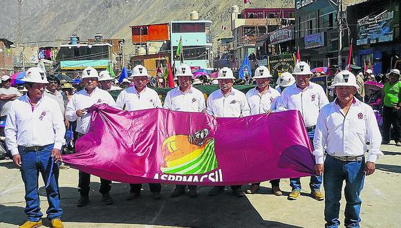 Mineros en Secocha festejan aniversario y Fiestas Patrias
