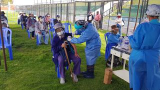 Vacunarán a adultos mayores de Paucarpata y Cerro Colorado, en Arequipa