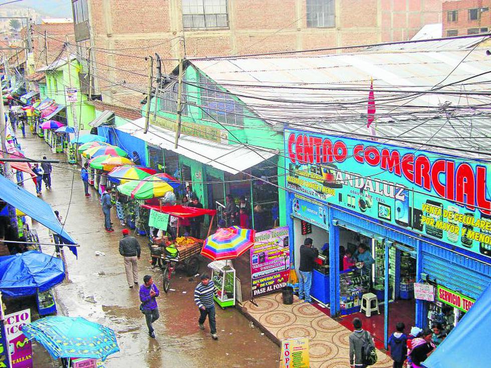 Venta de celulares 'robados' sin control en 'Andaluz'