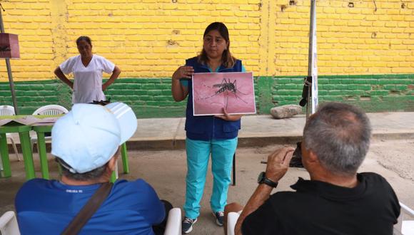 El objetivo de la campaña es eliminar en los hogares posibles criaderos del mosquito Aedes aegypti y reducir el alarmante incremento de casos de contagios en La Libertad.