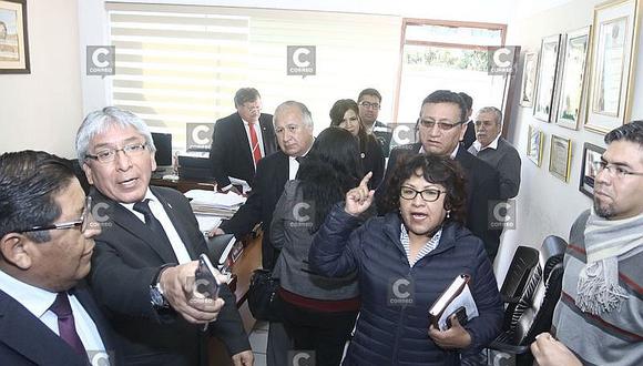 Funcionarios y regidores de municipio de Arequipa discutieron en sesión de concejo