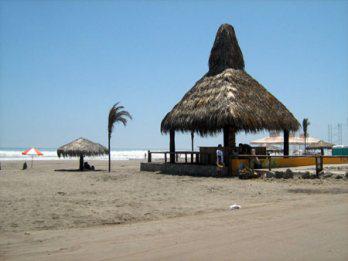 Falta orden en las playas de Camaná