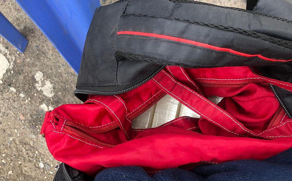  Agricultora y su sobrina transportaban 10 kilos de cocaína a la frontera de Bolivia