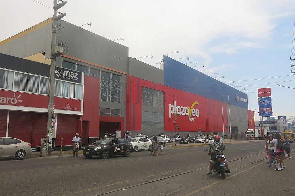 Dos jovencitas pretendieron sustraer productos por el valor de 180 soles