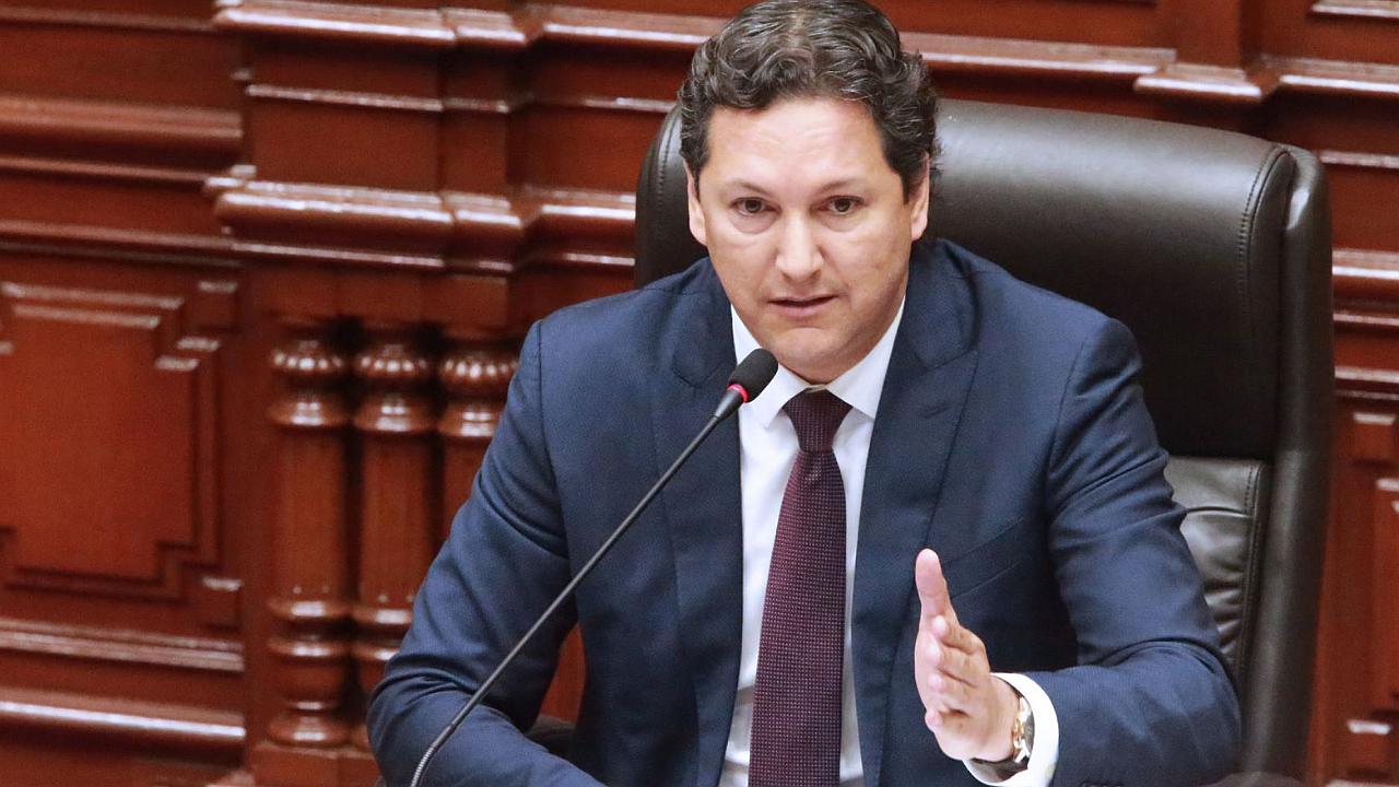 Daniel Salaverry conformará bancada Unidos por la República junto a otros cinco congresistas