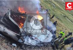 Huancavelica: Vehículo vuelca y se incendia, conductor muere calcinado