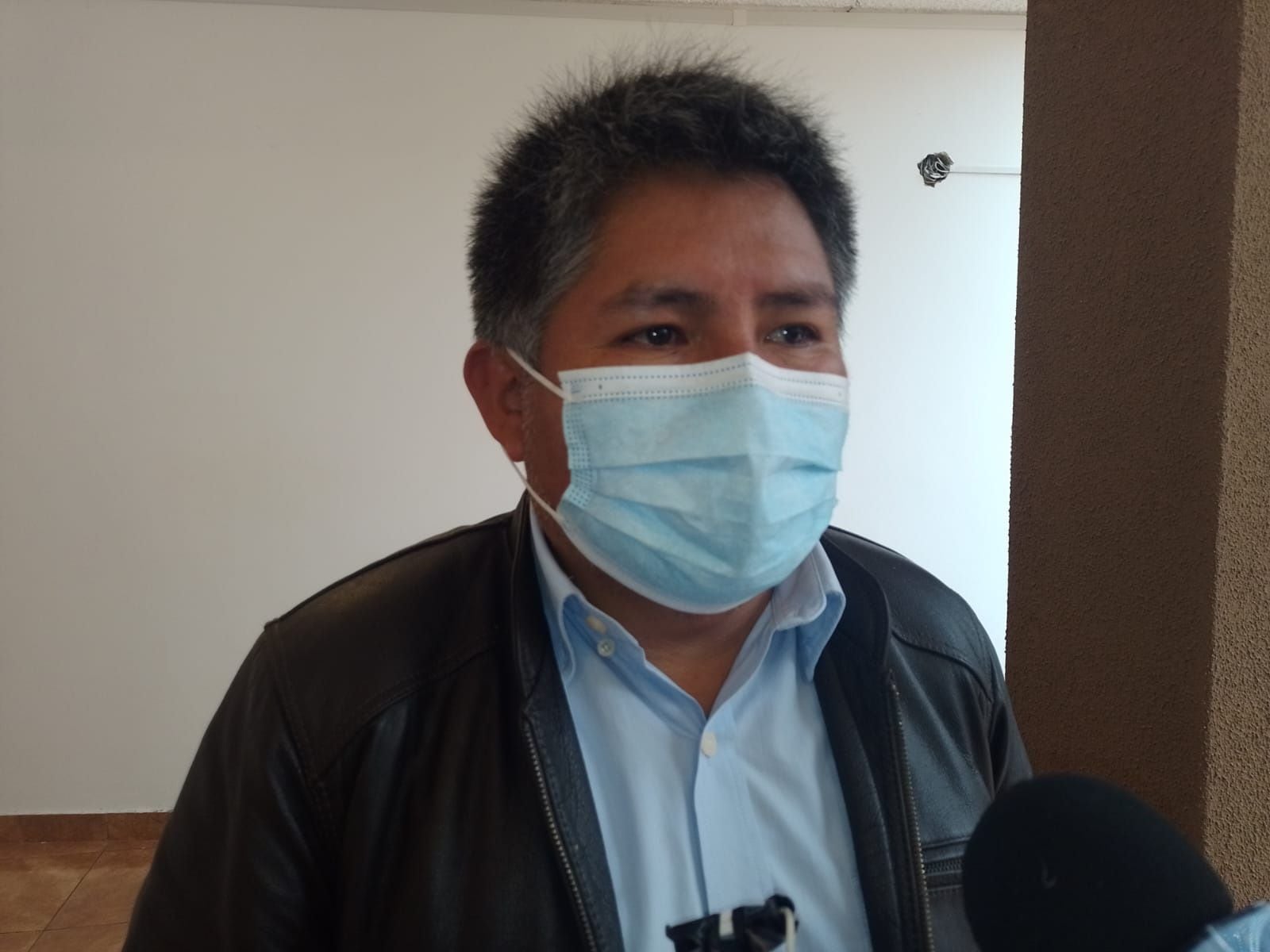 Counselor Teobaldo Quispe demands speed for the new hospital in Huancavelica