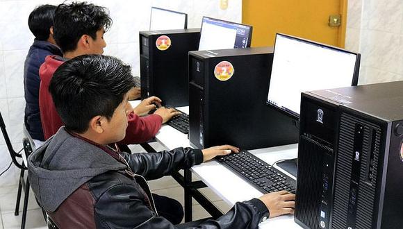Tacna: Entregaran computadoras a 319 estudiantes de la UNJBG