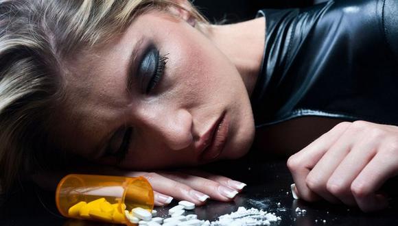 Psicólogos atienden gratis para controlar adicción al alcohol o drogas