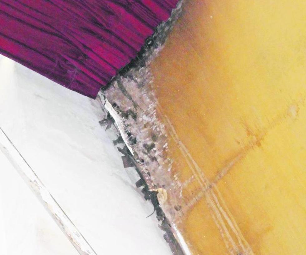 Baños de colegios inician año con riesgo sanitario