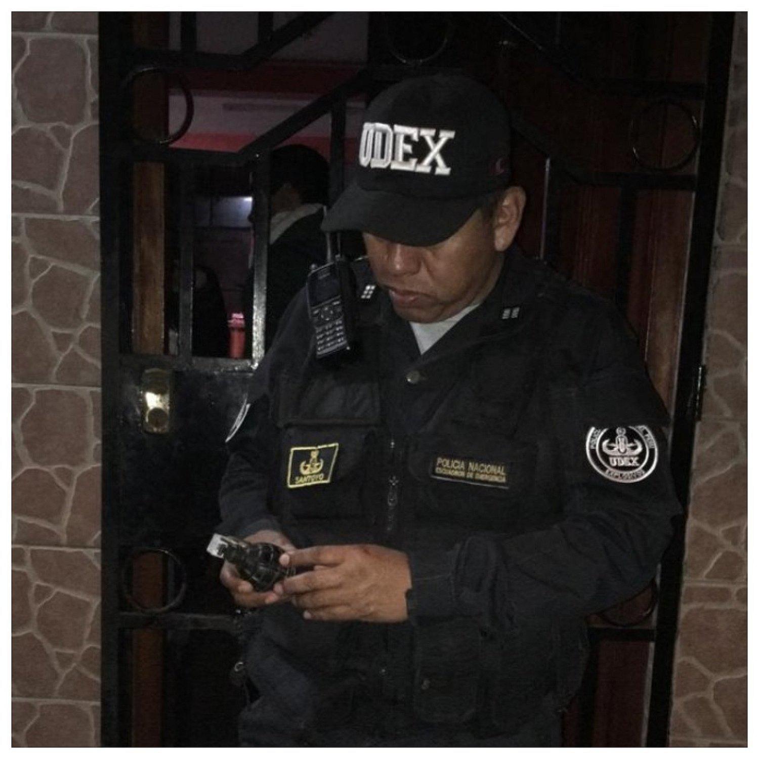 Arrojan granada en un restaurante en Laredo