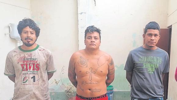 Según agentes de la Policía, los detenidos se dedicarían a cometer robos en la localidad, además de la venta de pasta básica de cocaína.
