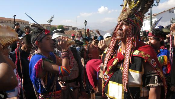 Inti Raymi: guerreros y danzantes van al encuentro del Inca (VIDEO)