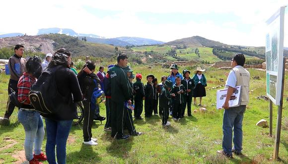 Escolares visitan sitios arqueológicos de Huamachuco