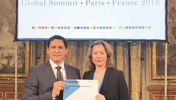 Luis Valdez: Gobernador regional suscribió Acuerdo de París en Francia