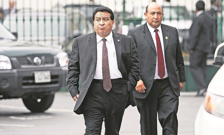 La ONPE inició auditoría al partido de José Luna Gálvez, tras denuncia de presunto favorecimiento 