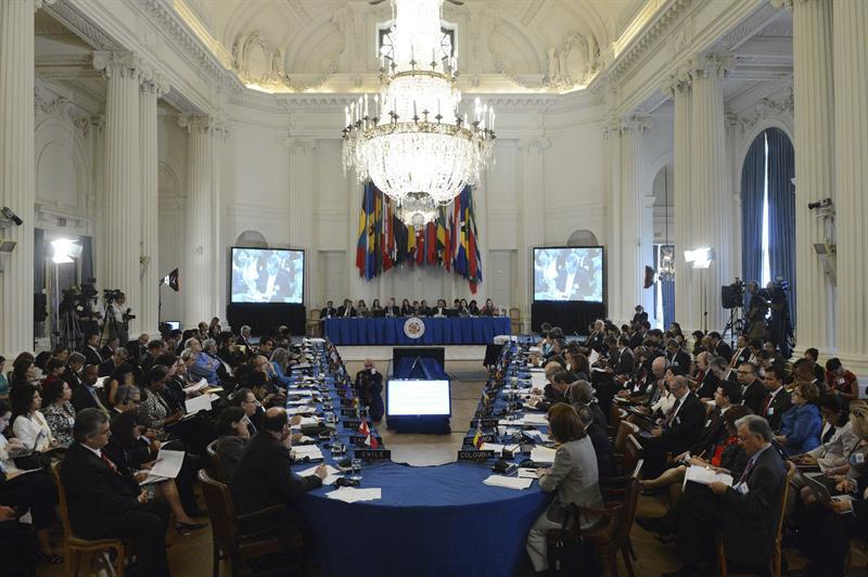 La OEA aprueba resolución de respaldo a Ecuador en caso Assange