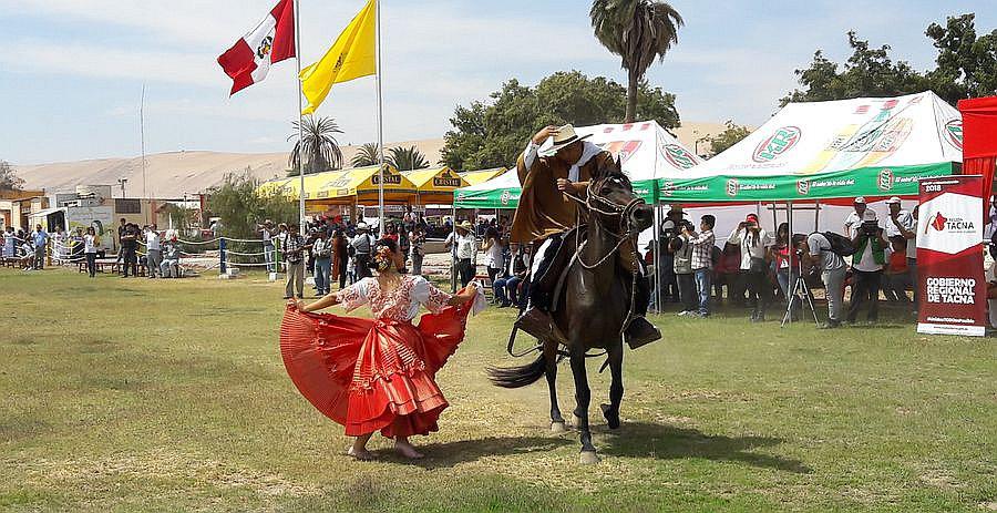 La Expo Tacna abre sus puertas con festival de caballos de paso