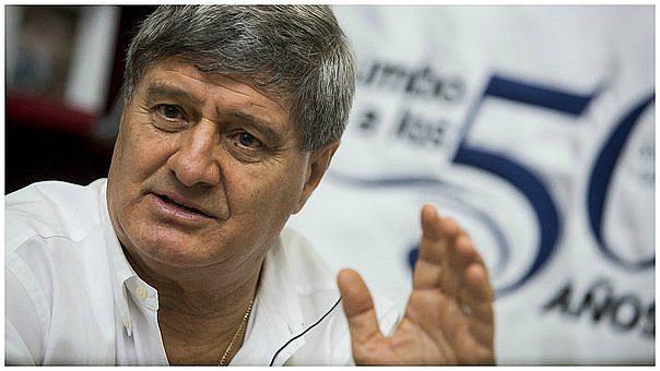 Raúl Diez Canseco presentará libro autobiográfico "Adelante"