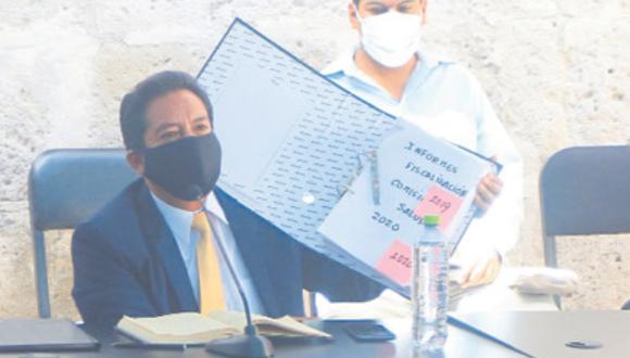 Consejero investigado señala que lo vinculan al gobernador por exigir obras para su provincia. 10  días de detención preliminar tuvo Guzmán Hinojosa. (Foto: Eduardo Barreda)