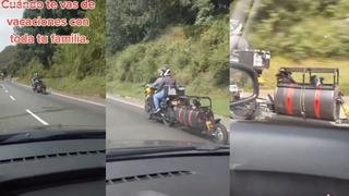 Pareja adapta su motocicleta para viajar junto a sus perritos